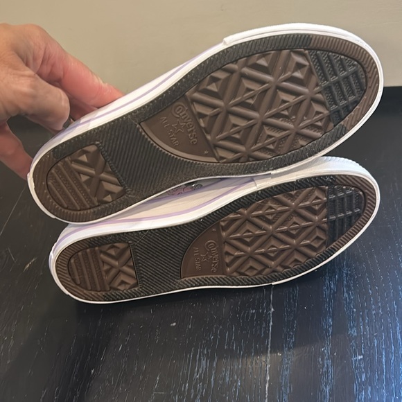 *NEW* Girls Converse Chuck Taylor, unicorn collection high tops - size 1 - Picture 8 of 11